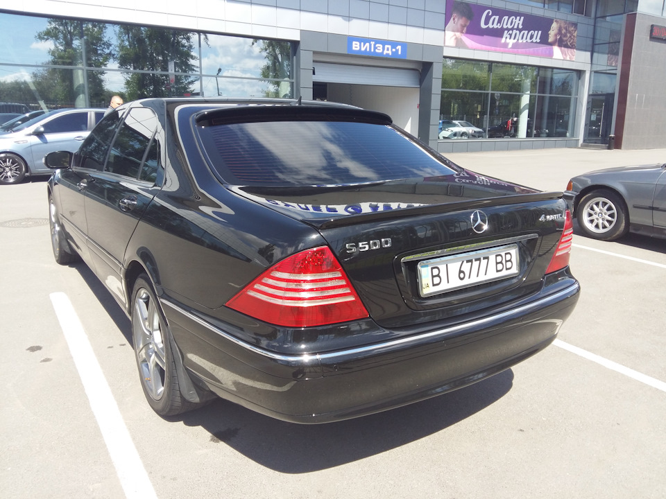 ////спойлер і капот AMG 1
