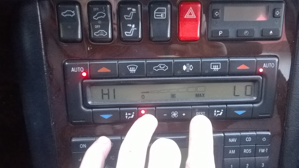 Зчитування кодів помилок w140 97 за допомогою блоку клімату 2