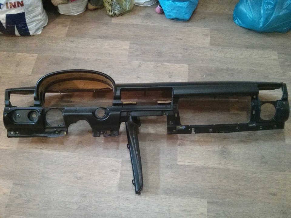Чорна торпеда на МБ 116 та інші зайві запчастини. 1
