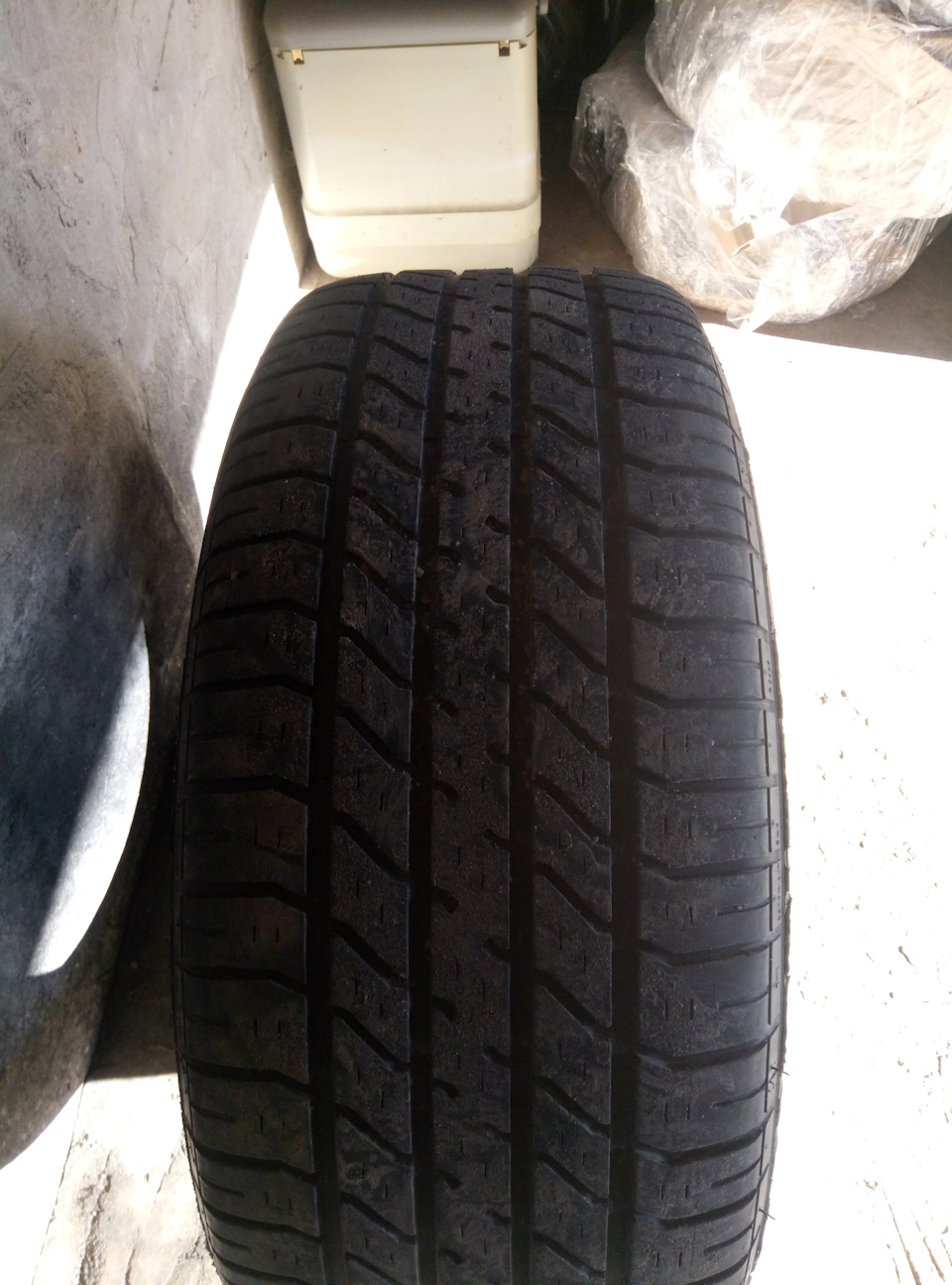 Шукаю Шини Pirelli P600 235/60/16 3