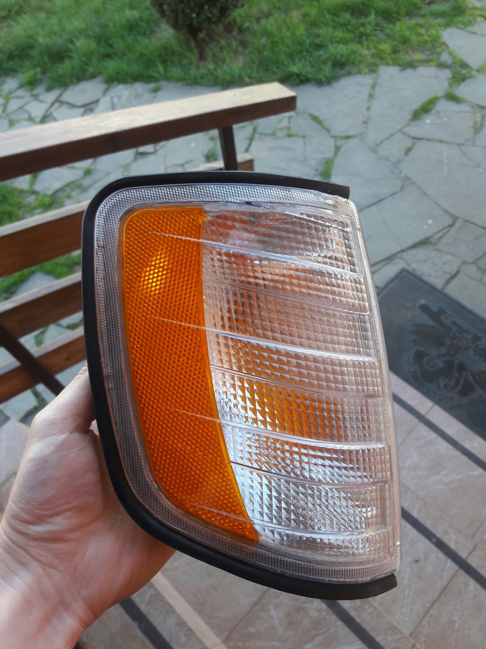 Продам/обміняю поворотник usa w124 1