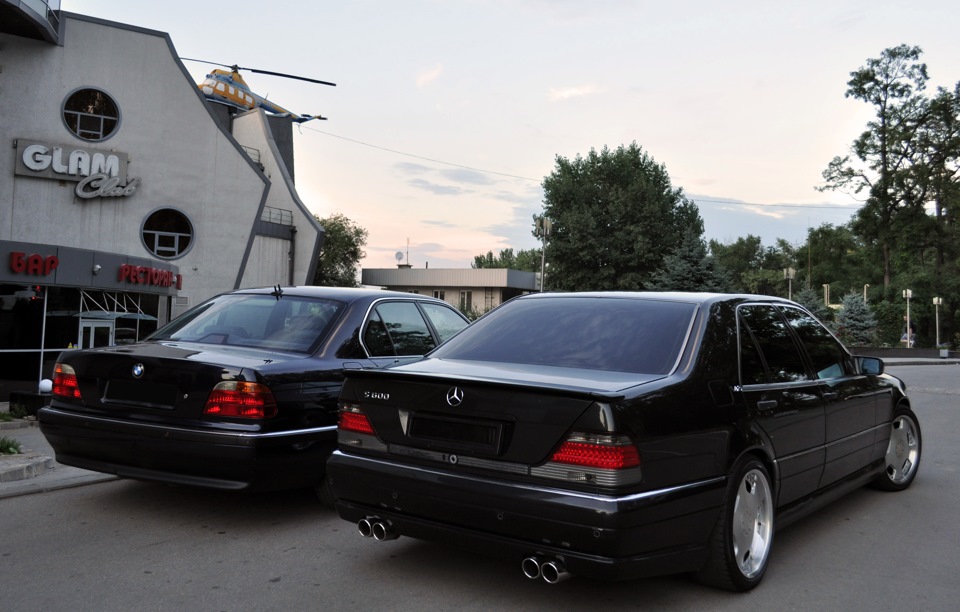 Флагмани поза часом W140 & E38 3