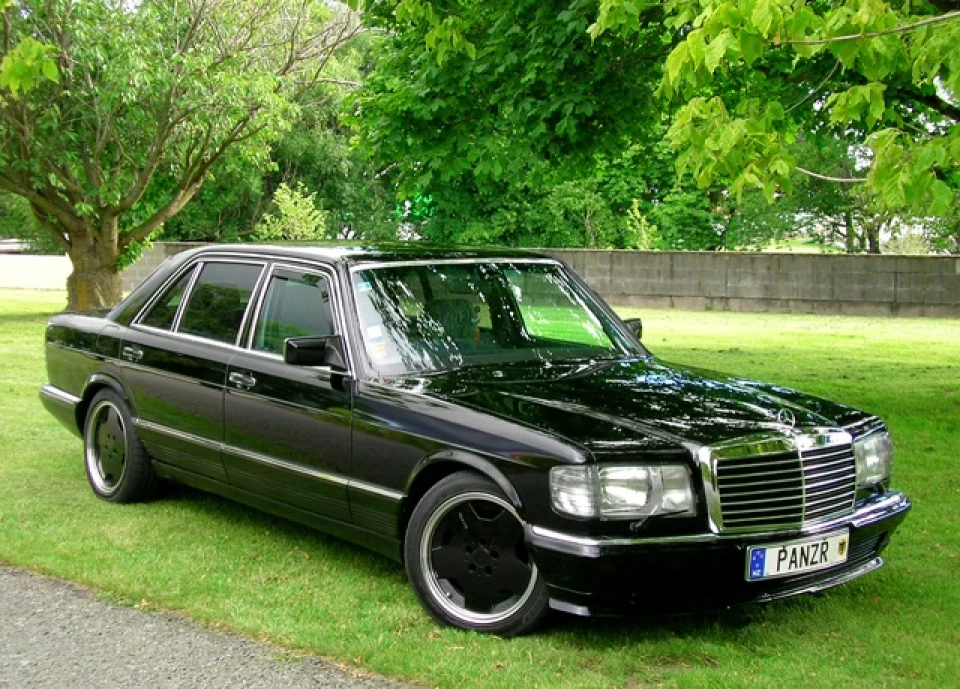 Історія створення W126