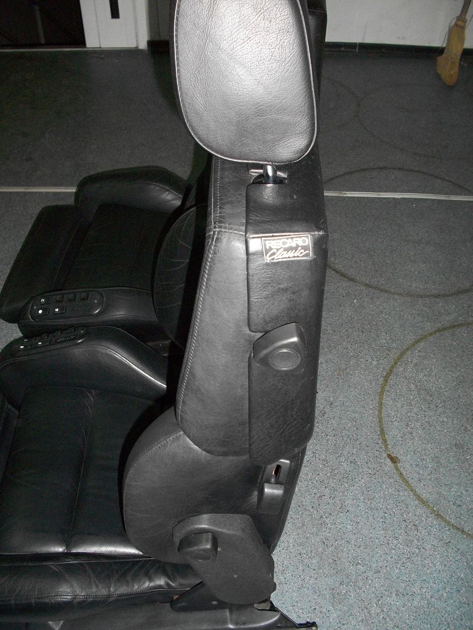 RECARO CLASSIC. 3