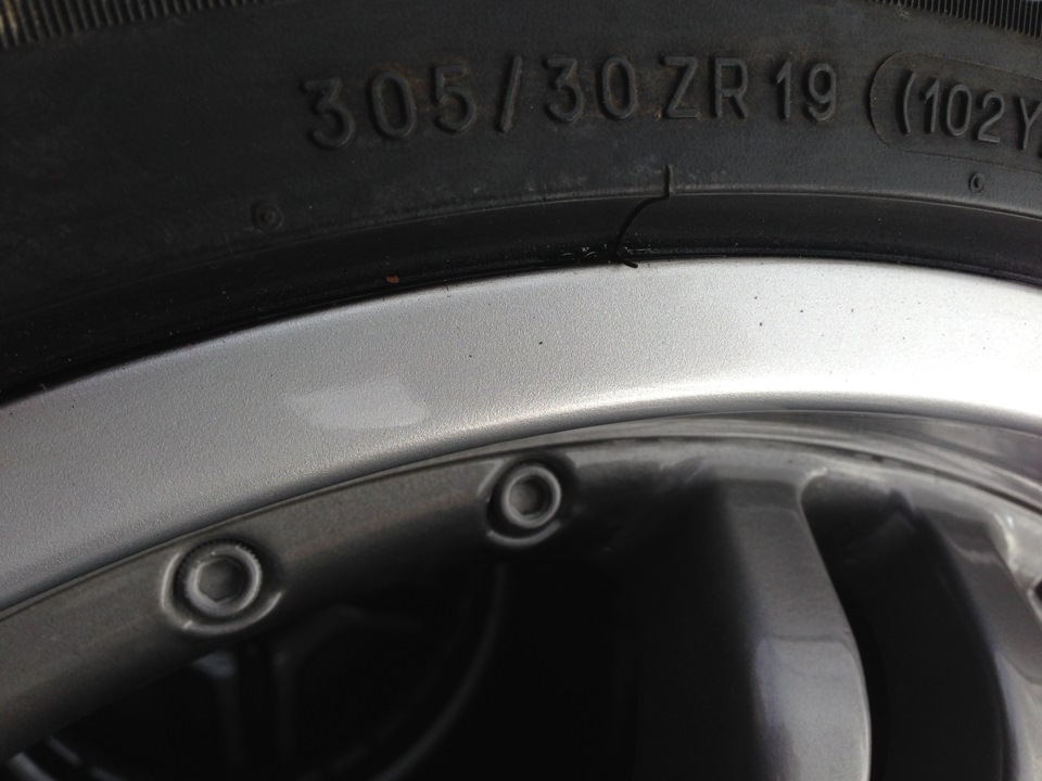Michelin pilot sport 265-35 R19 та 305-30 R19 2