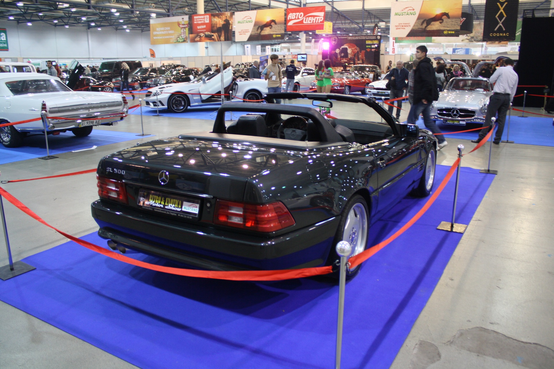 Retro & Exotica Motor Show 2011 3