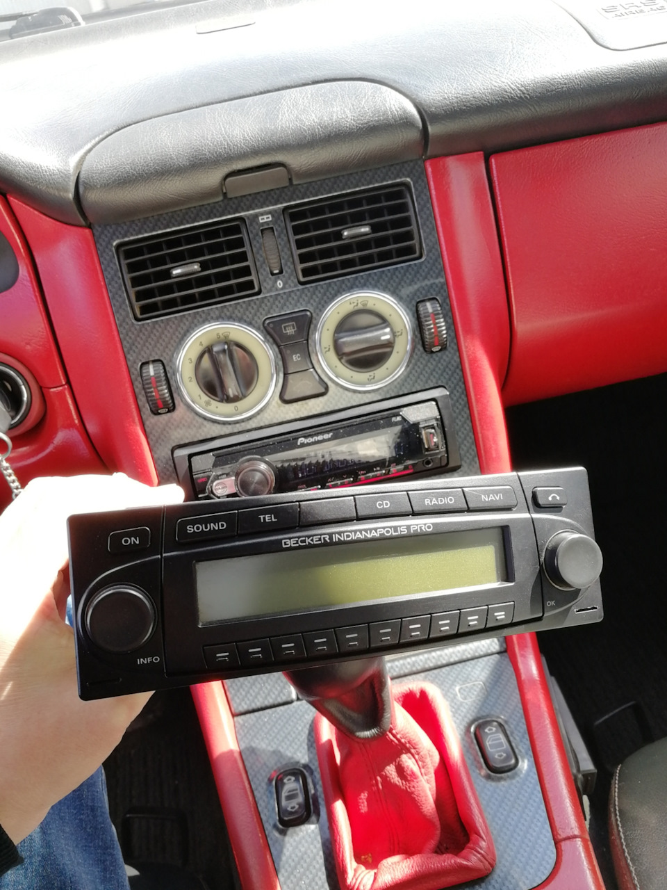 Becker Indianapolis Pro 1