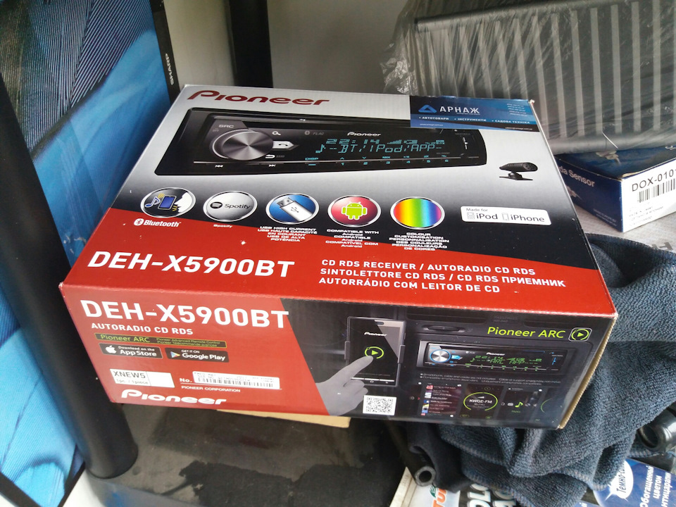 Pioneer DEH-X5900BT 1