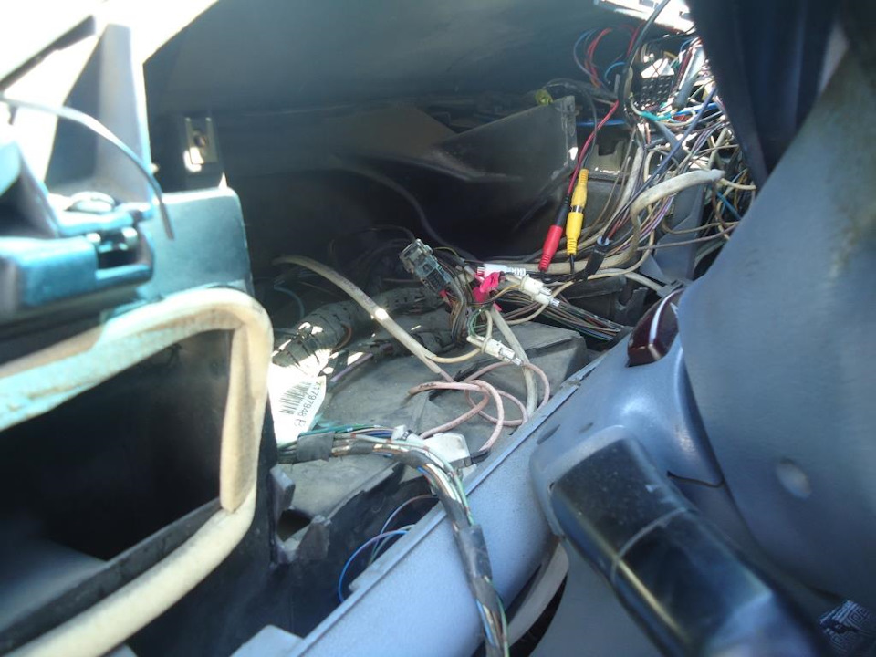 Не працює панелька із показанням температури навколишнього середовища 4