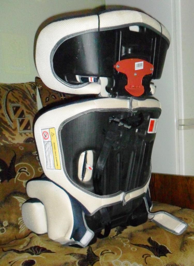 Продам нове дитяче автокрісло Tarti TRT-UN 5