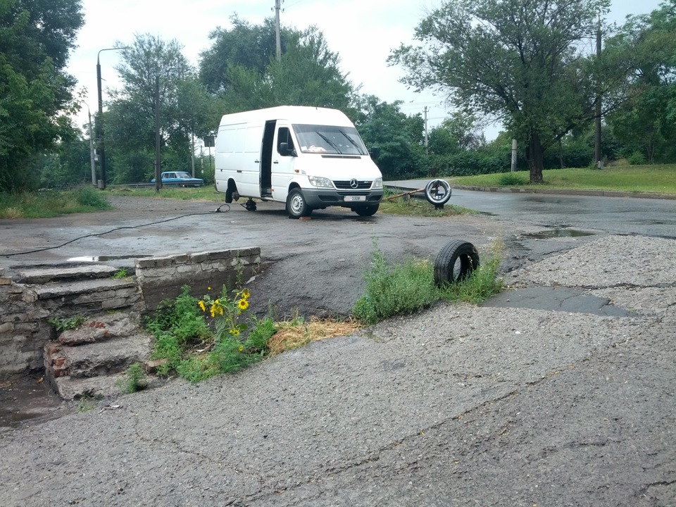 Впіймав саморіз 1
