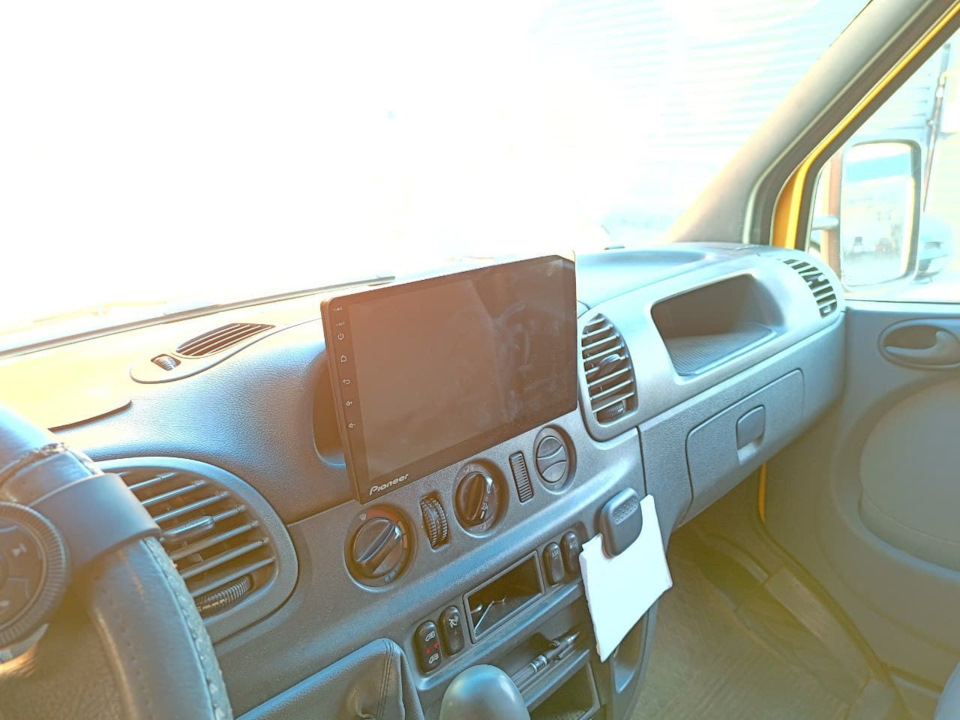 2DIN магнітола в w903 Sprinter 1