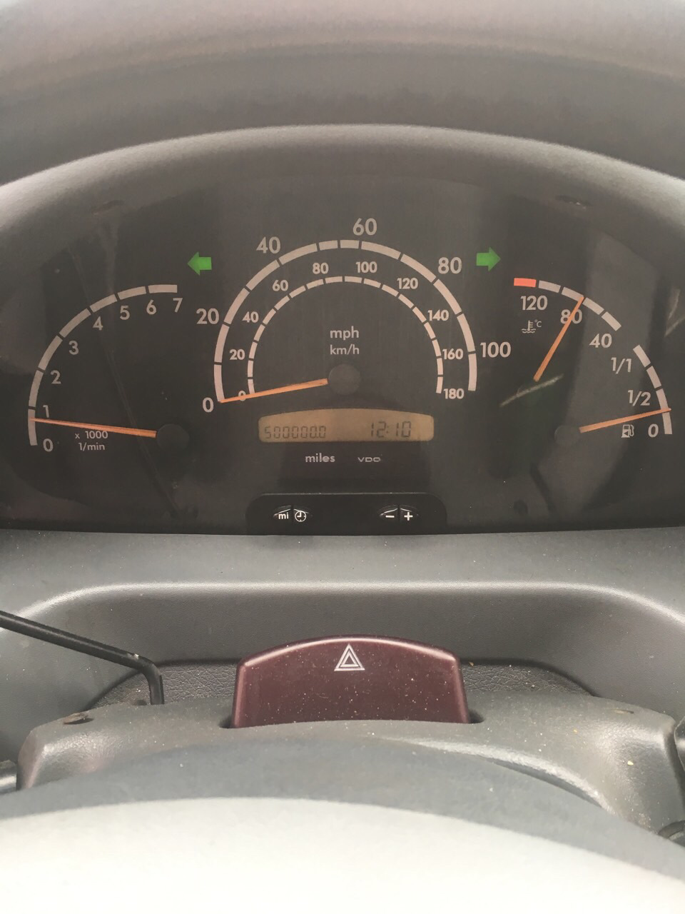 Цифри 500000 миль 1