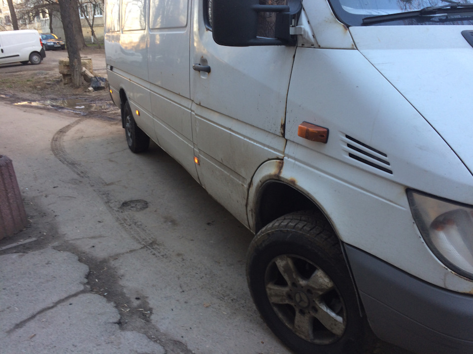 У 903 кузов 311 поставити підрамник з 416 1