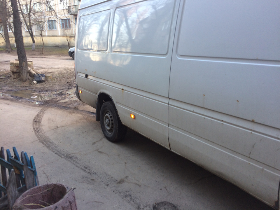 У 903 кузов 311 поставити підрамник з 416 4
