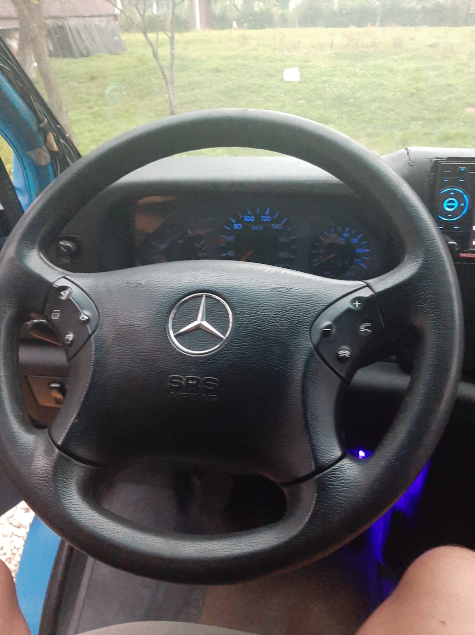 Руль від Mercedes E 211. 2