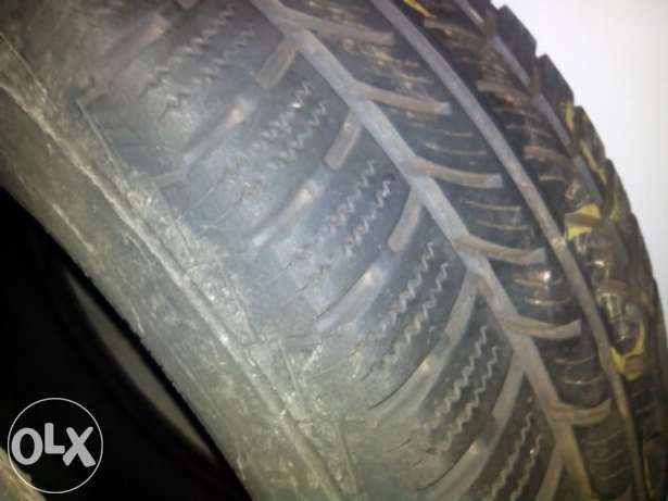 Продам чудові зимові шини Continental 235/65/16c 3