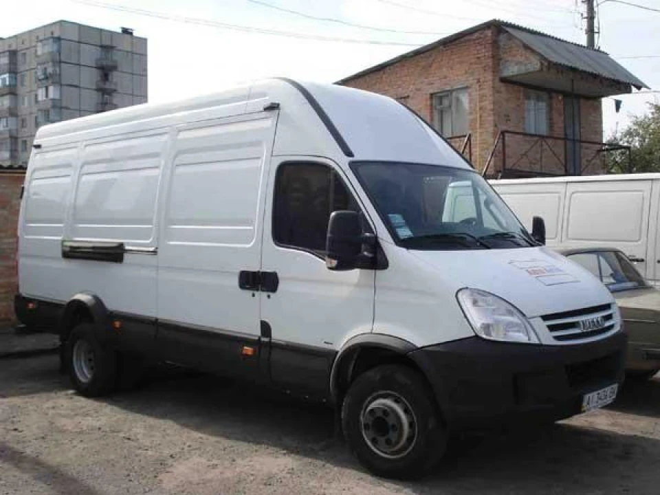 Mercedes sprinter 413, 416, 513,516,518, VS Iveco Daily 65C, 50C