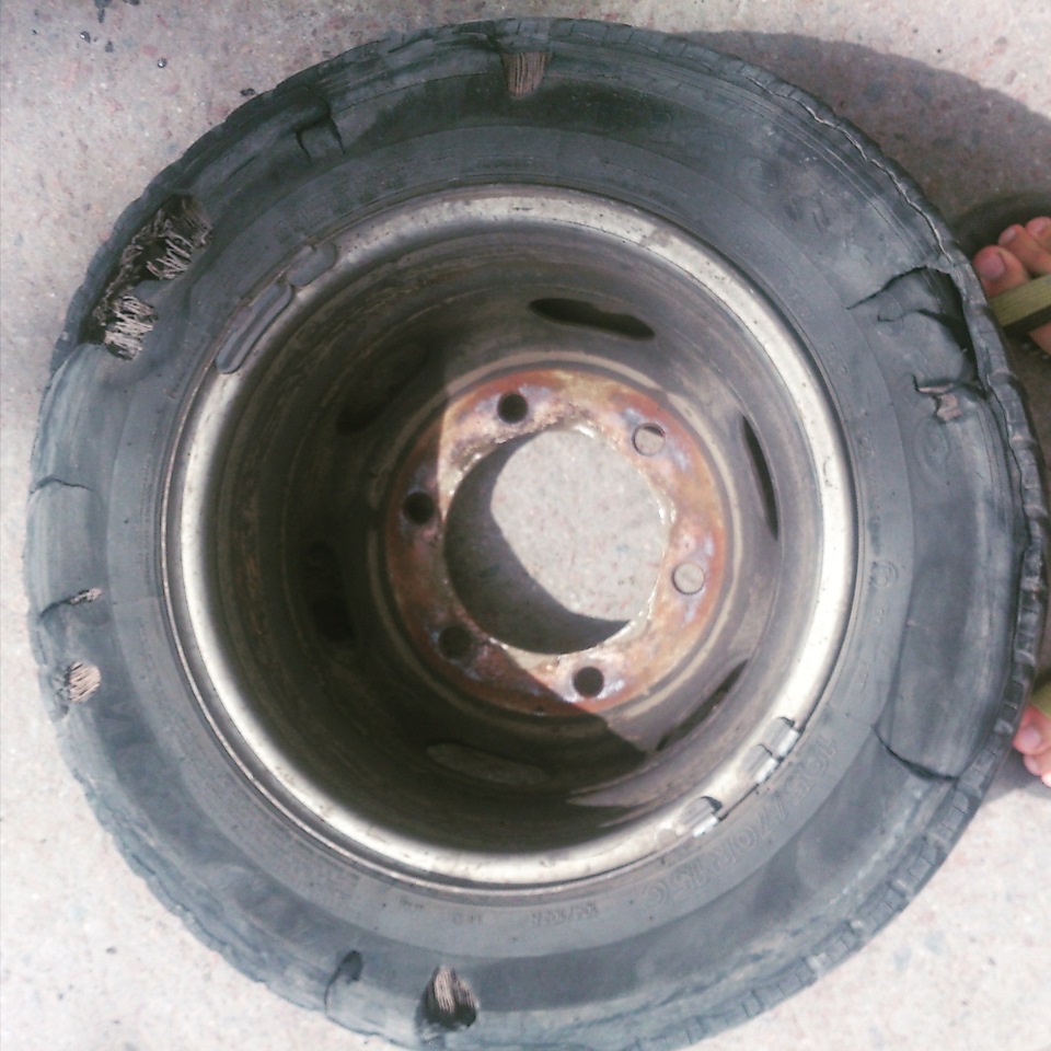 Нові шини)Michelin agilis + 2