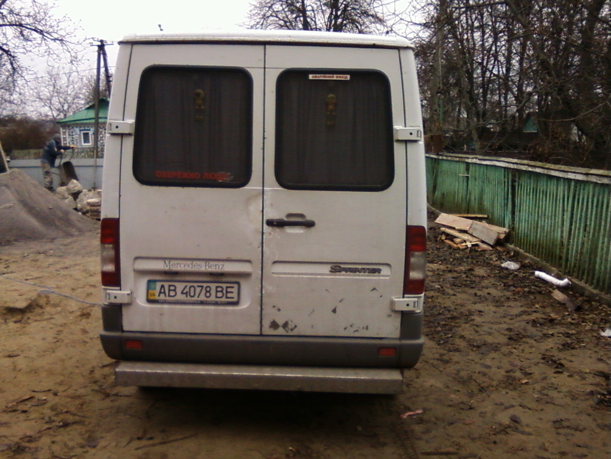 Зашторилися 3