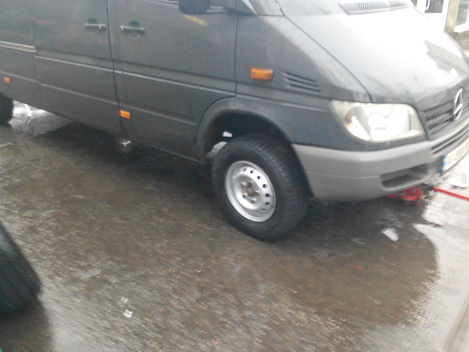 Michelin Agilis Alpin 225/70 15c 2
