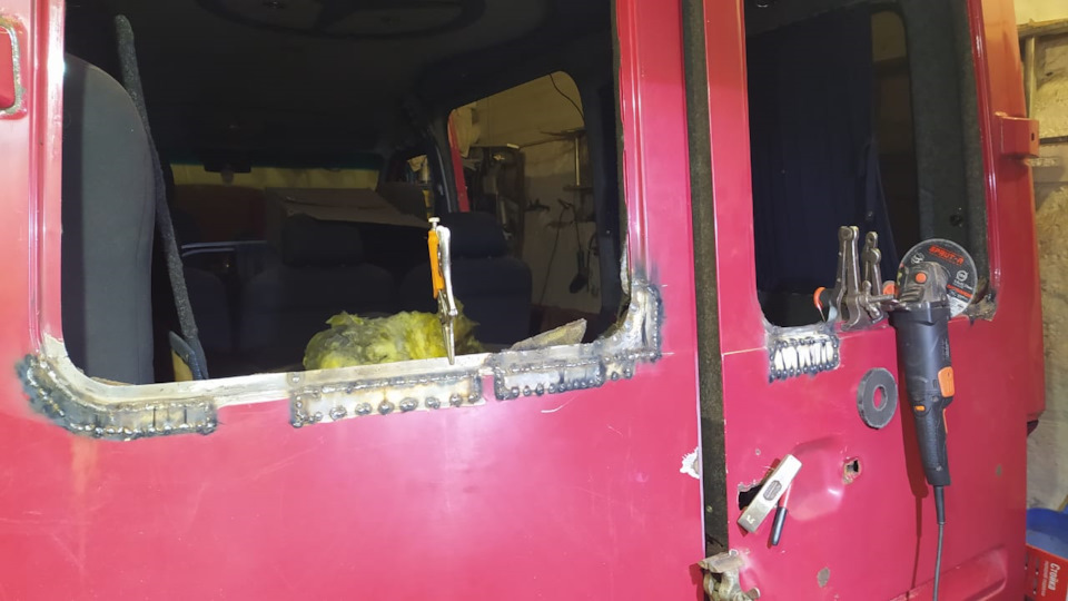 Задні двері доробили 4