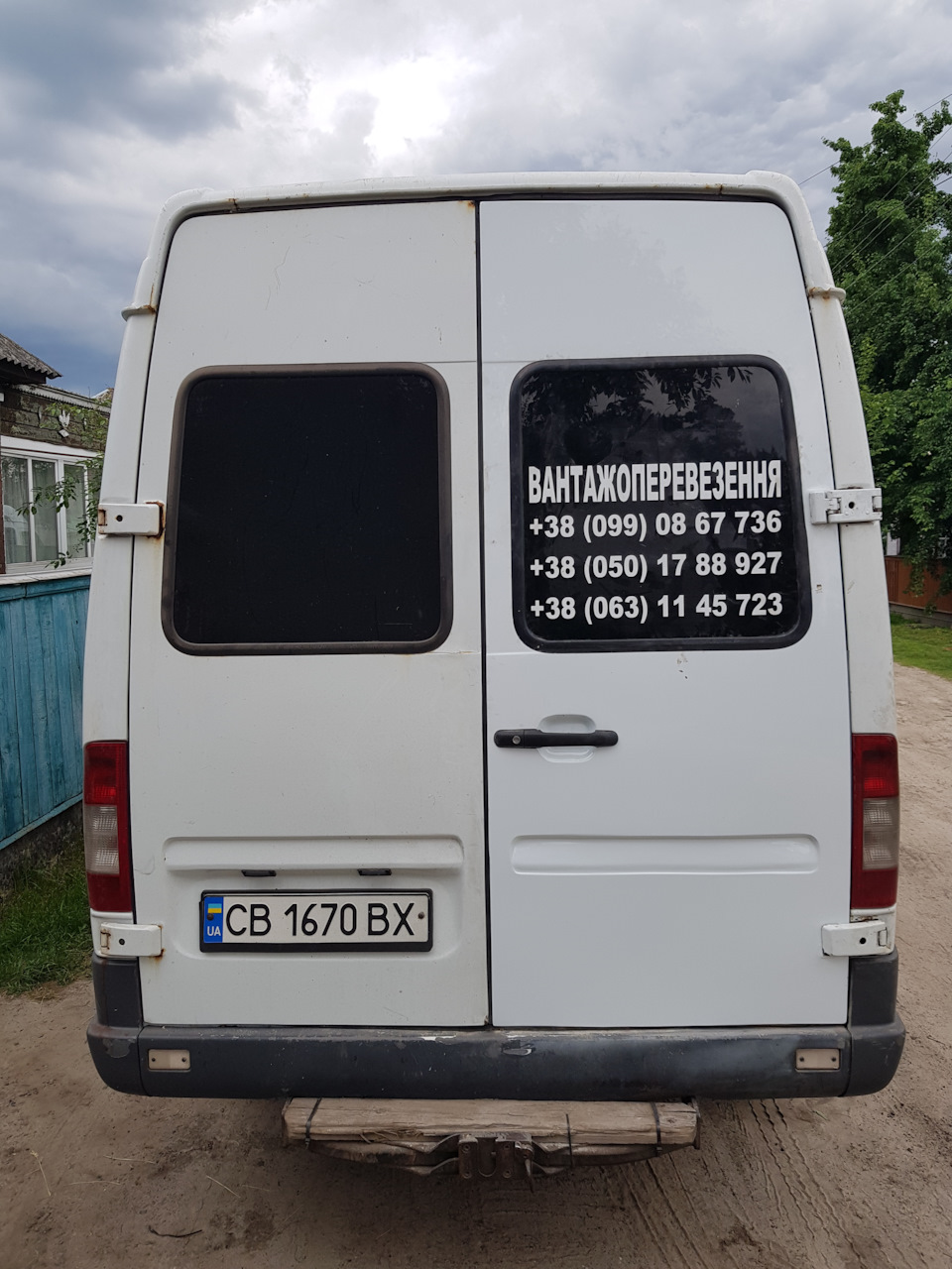 Зробили задні праві двері на моїй машині 1