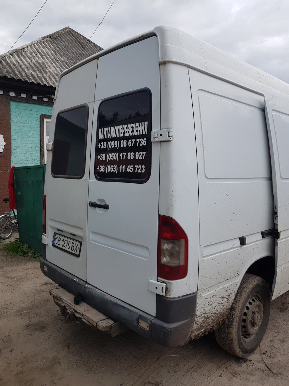 Зробили задні праві двері на моїй машині 2