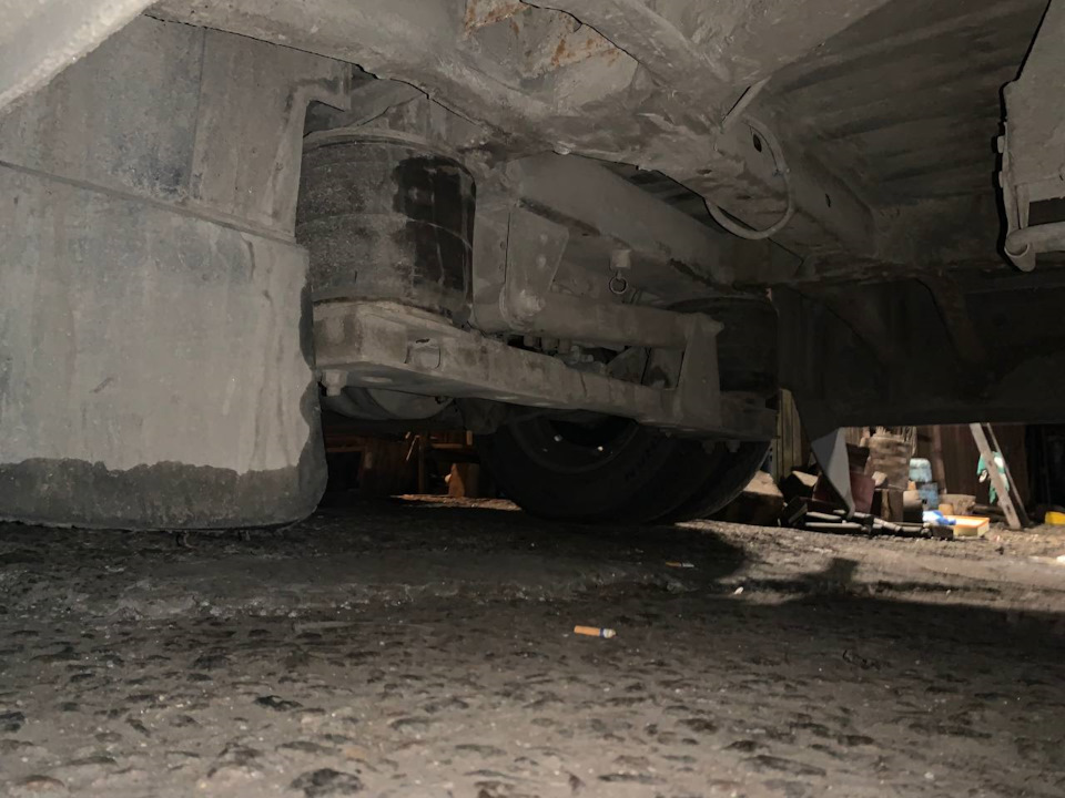 Заводська пневмопідвіска Sprinter 906 5
