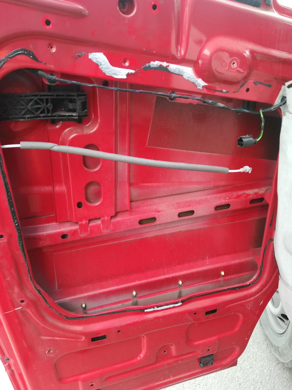 Тонировка Mercedes SPRINTER, плюс немного виброизоляции. 2