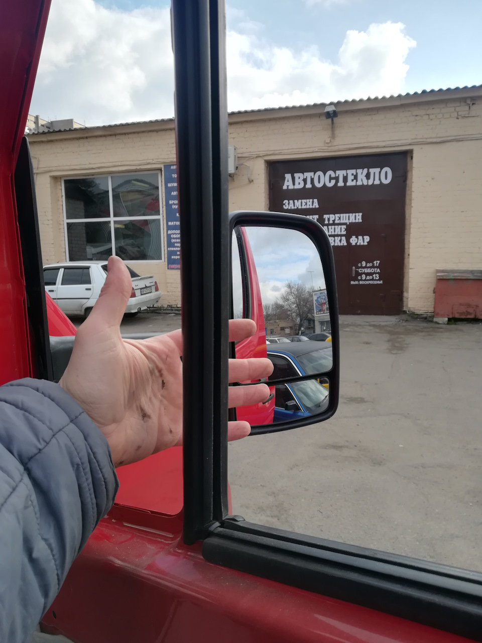 Тонировка Mercedes SPRINTER, плюс немного виброизоляции. 1