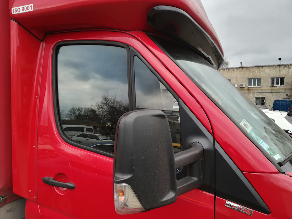 Тонировка Mercedes SPRINTER, плюс немного виброизоляции. 4