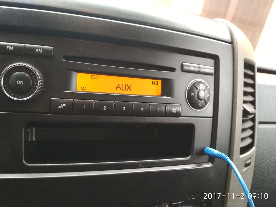 AUX 2