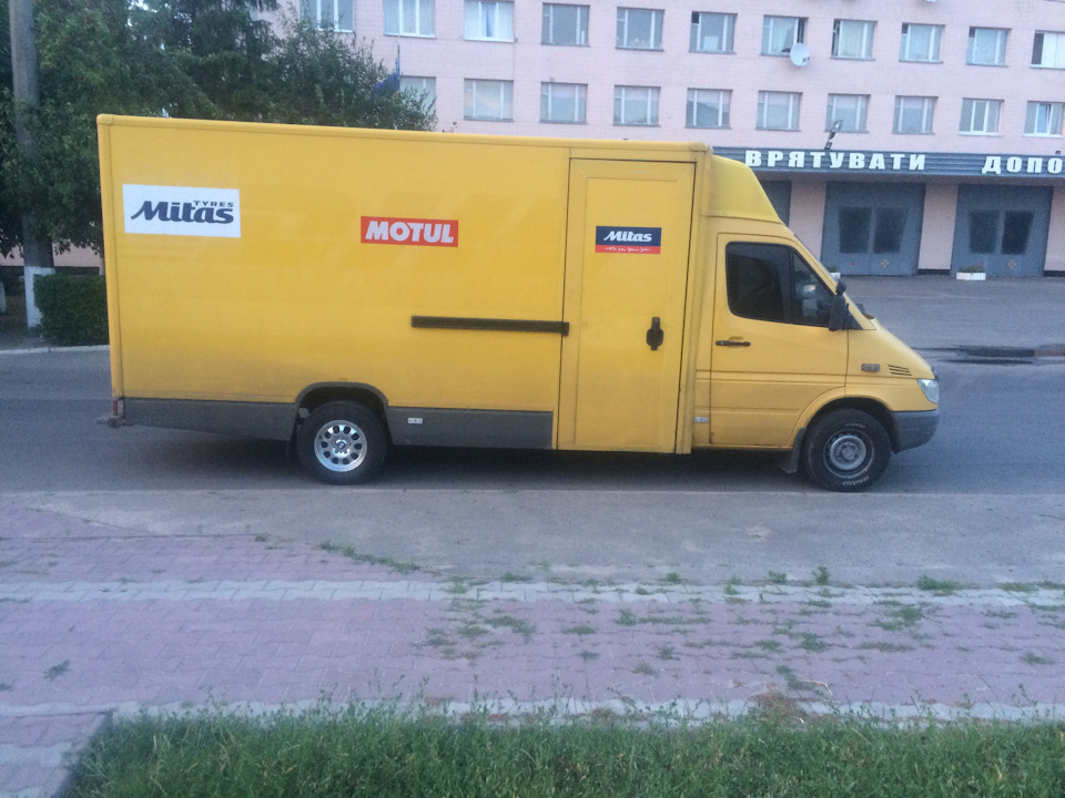 Титані 4