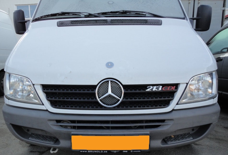 Світиться значок Mercedes 2