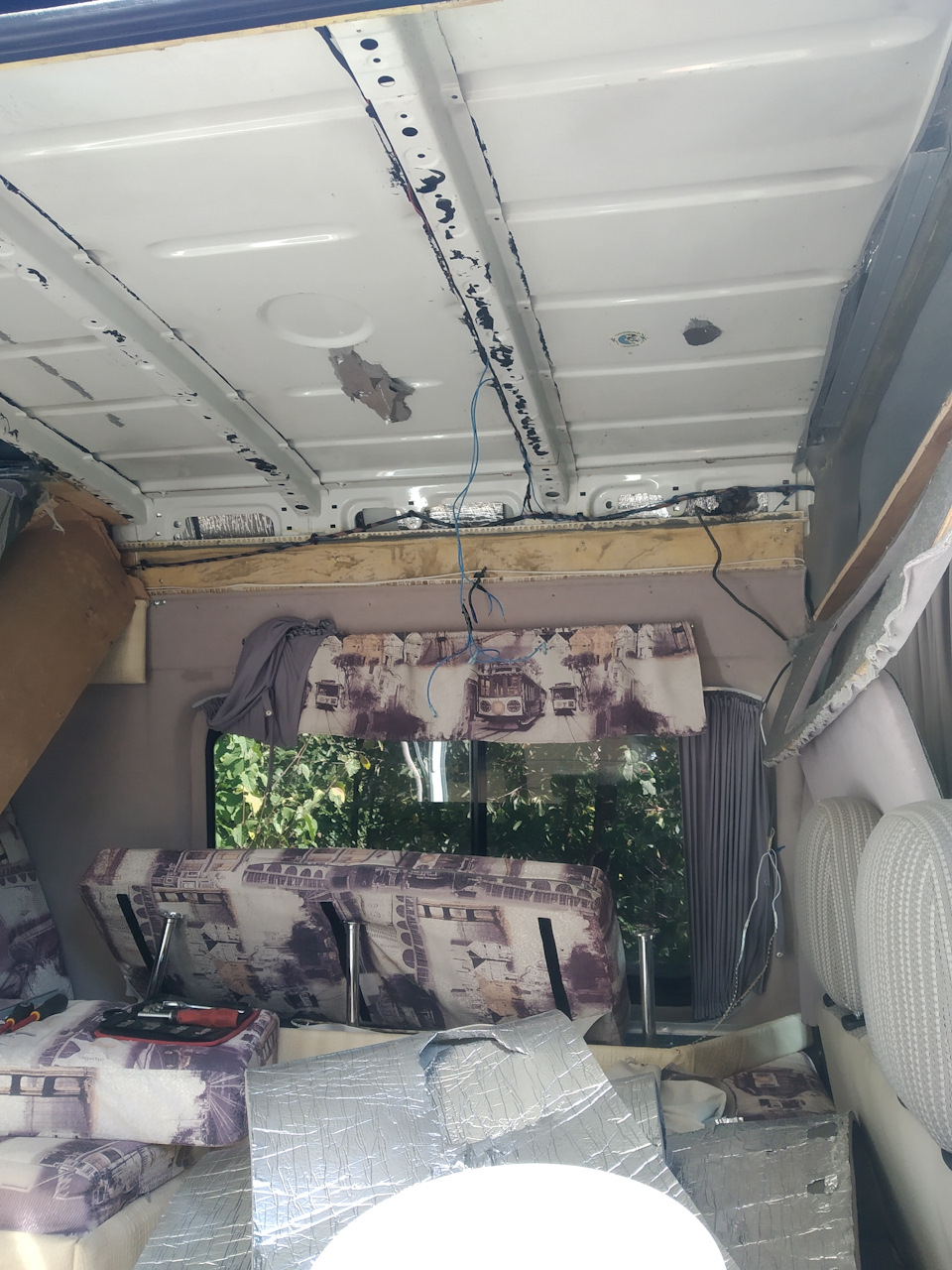Розбірка саморобного автобудинку Mercedes Sprinter 4 5
