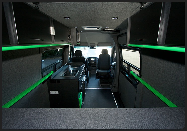 Цікавий сайт outsidevan.com 4