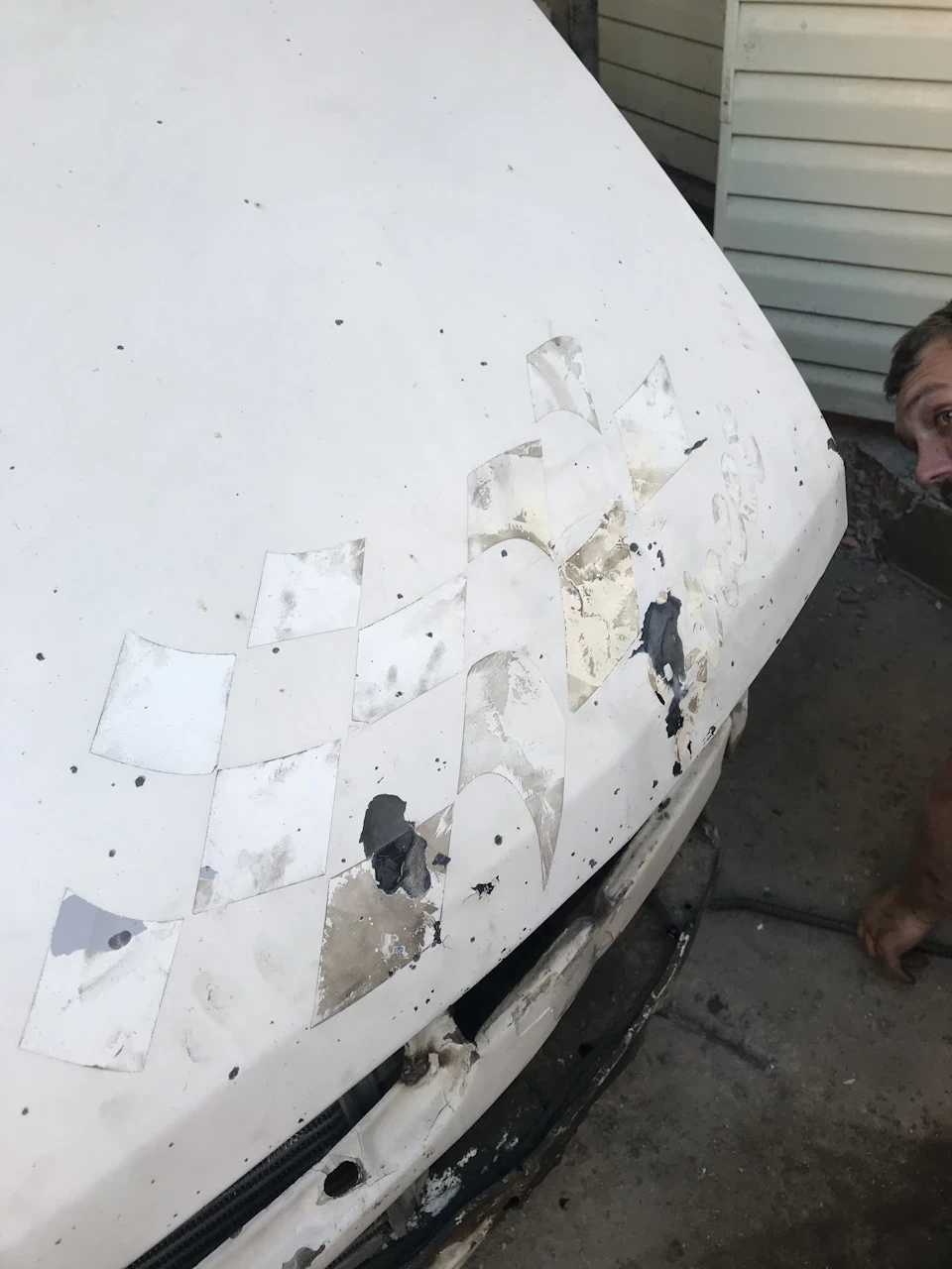 Підготовка до фарбування йде повним ходом