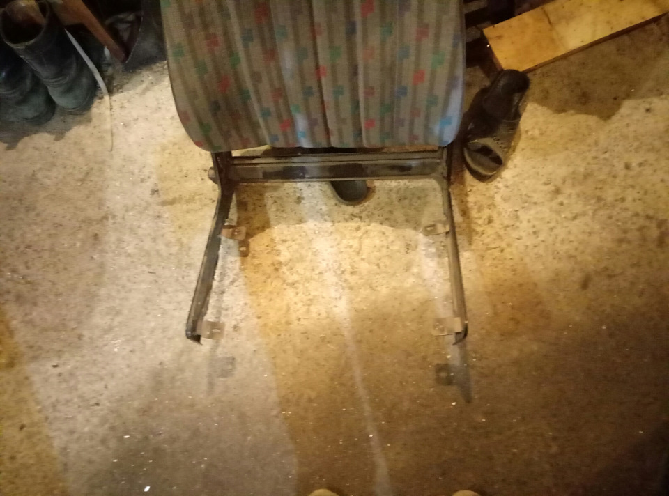 Нове сидіння водія. 2