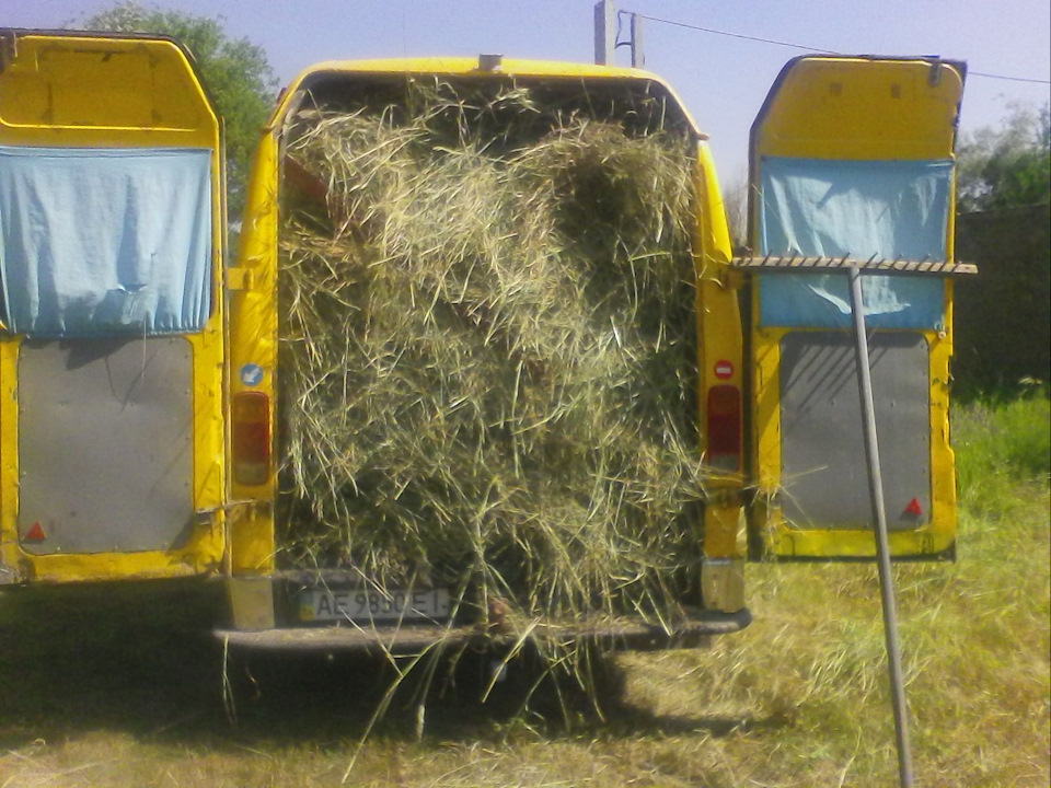 Без жовтого ніяк ... чого тільки не возить ... 2