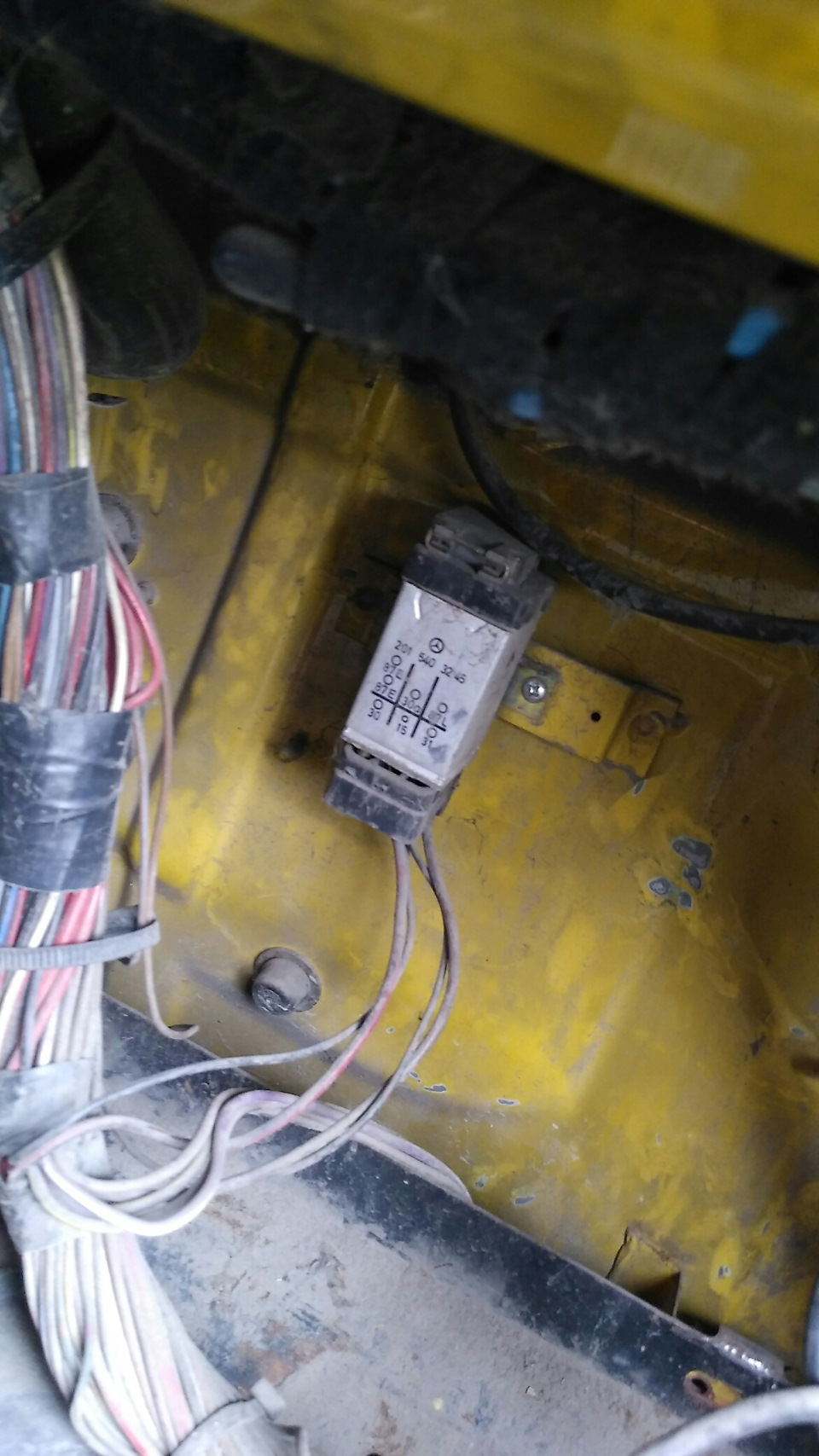 Хто з них реле кікдауну? 3