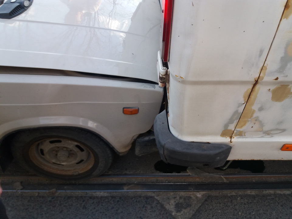 Паравозик або австрлійський автопоїзд 3