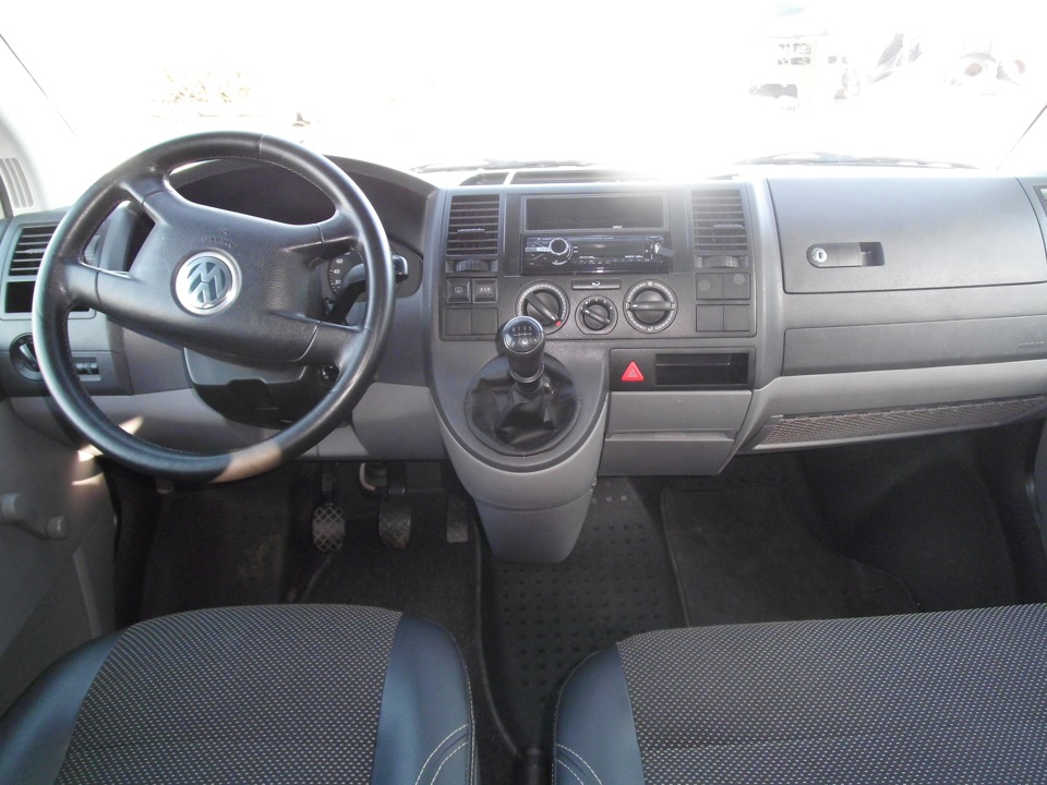 VW T-5 1