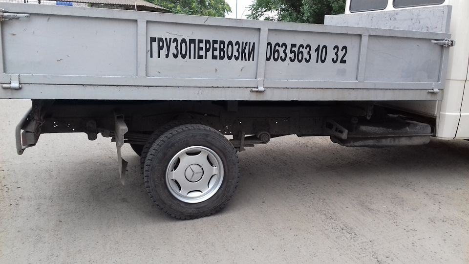 Пофарбував задні диски. 1
