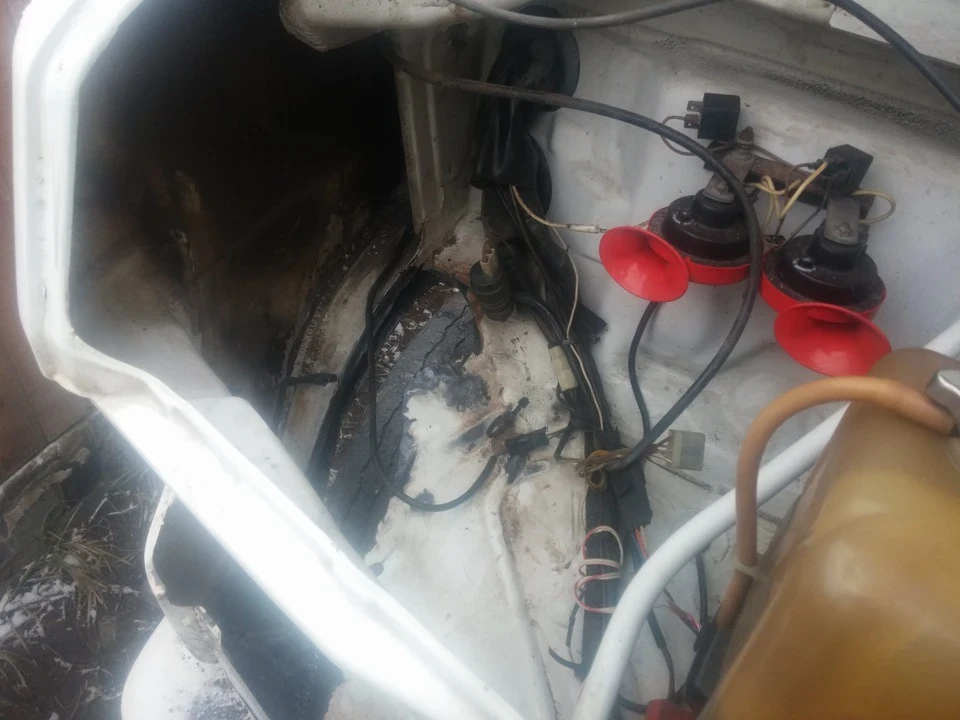 Під капотом як новий авто:)