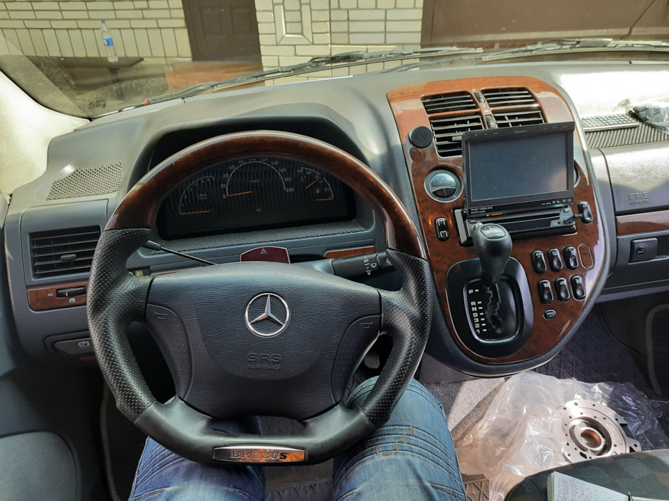 #42. Руль від BRABUS. 1