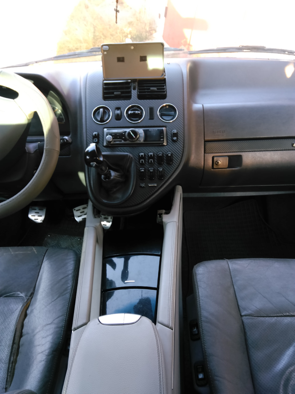 Підлокітник від ML 164 на Vito 638 5