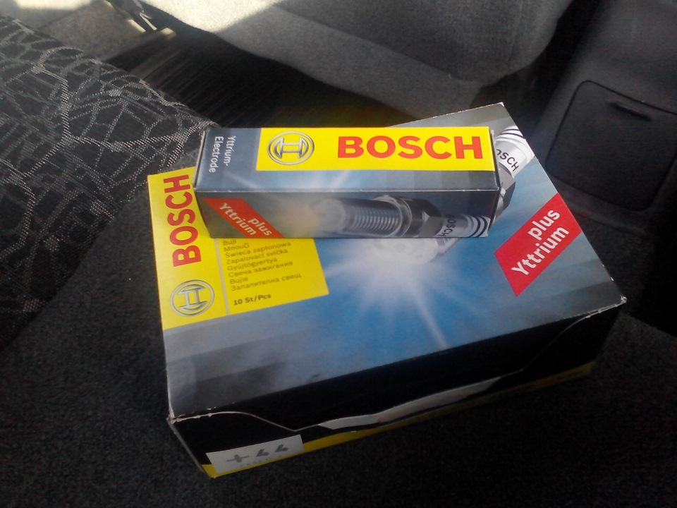 Заміна свічок Bosch 1