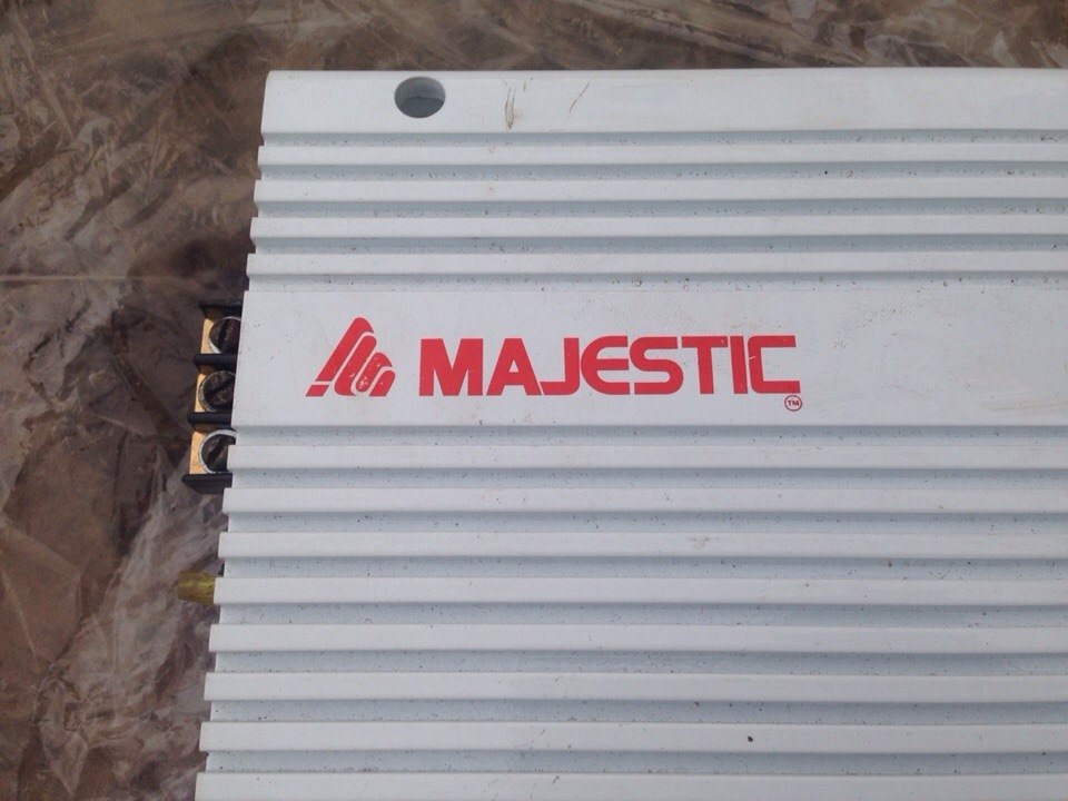 MAJESTIC 3