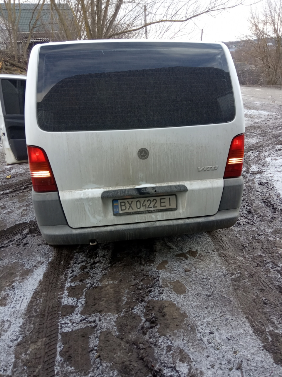 Поміняв задні фанарі 2